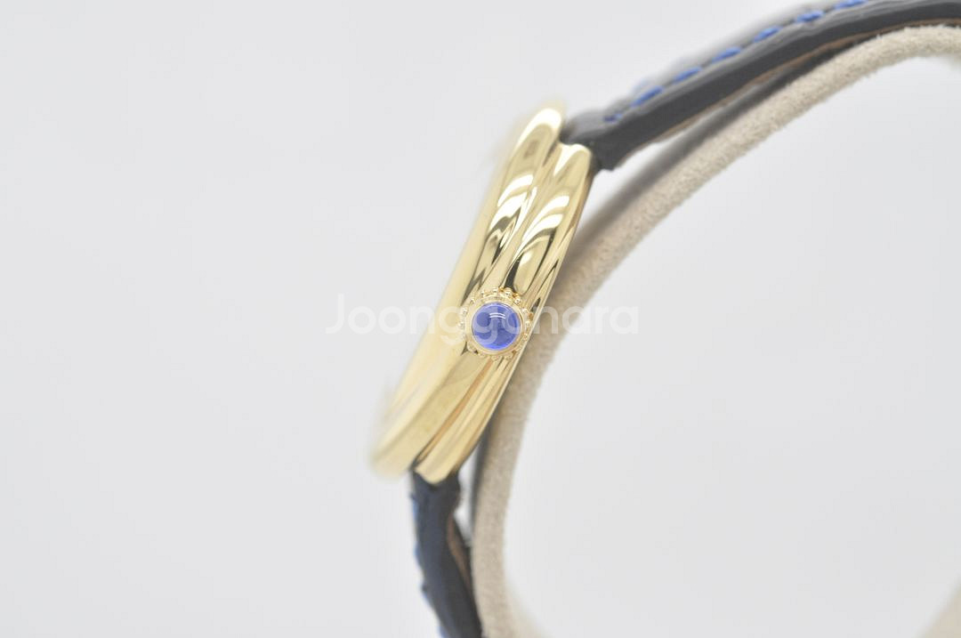 까르띠에 트리니티 금장 손목시계 심플 다이얼 여성용--2