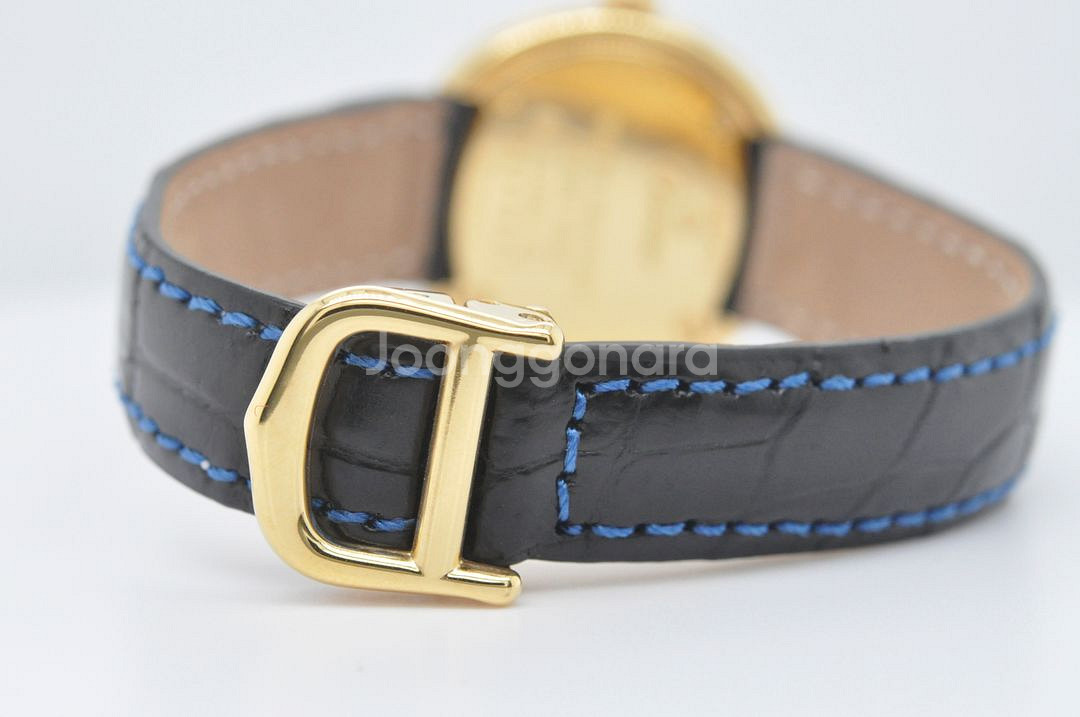 까르띠에 트리니티 금장 손목시계 심플 다이얼 여성용--6