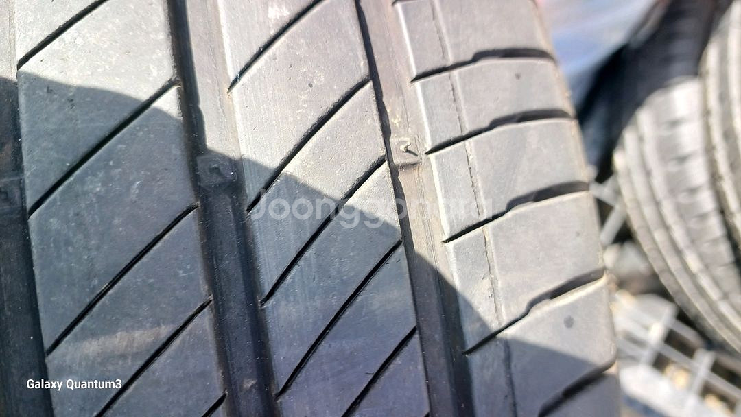 245/45R18 금호 TA91 중고타이어 2본 팝니다--1