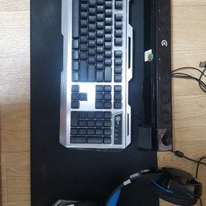 키보드,마우스,장패드,pc방 사운드바,헤드셋 5종