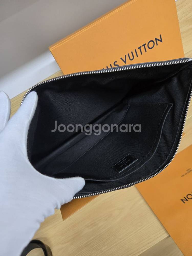 [정품]루이비통 모노그램 디스커버리 클러치백--4