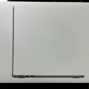 맥북에어 13인치 2022 / M2 / 16GB / 5