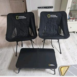 내셔널지오그래픽 캠핑 의자2+캠핑테이블1 새제품