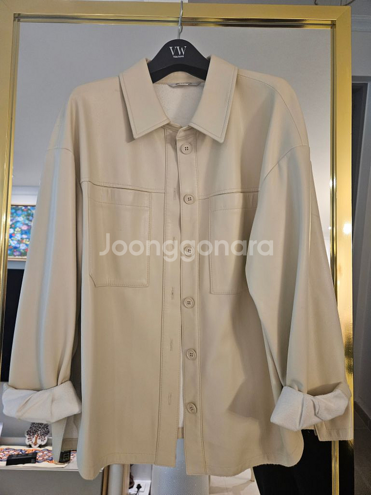 아이보리 레더 자켓(거의새상품,반택포함)--0