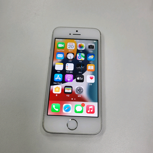 아이폰 SE1 실버 A급 128GB 팝니다