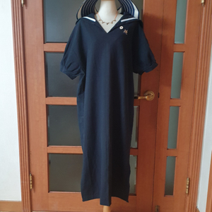 (새제품)메이비베이비 세일러카라 린넨 롱원피스+브로치2