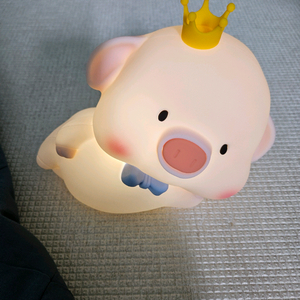 실리콘 돼지 무드등