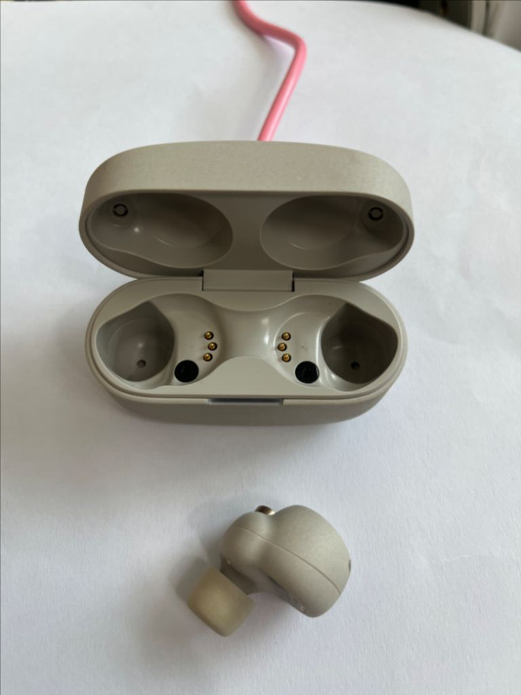 소니이어폰wd 1000xm4, 충전케이스+왼쪽유닛 택포--3