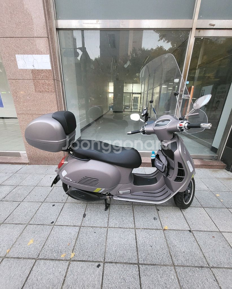 베스파 24년식 슈퍼테크300 무광--1