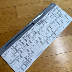 로지텍 K580 무선 키보드 하얀색