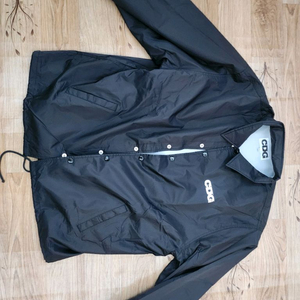 꼼데가르송 CDG 코치 자켓입니다