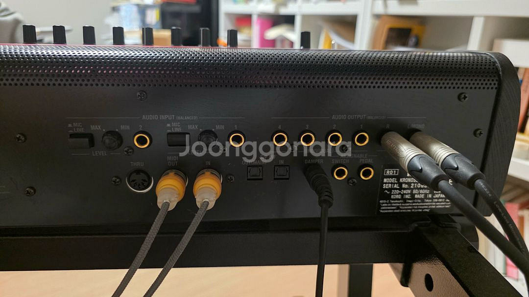 korg Kronos2 61SE 한정판모델--8