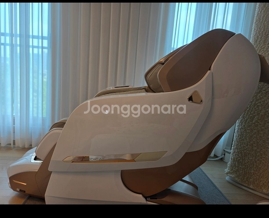 2년도안쓴 바디프랜드 메디컬팬텀 안마의자 의료기--2