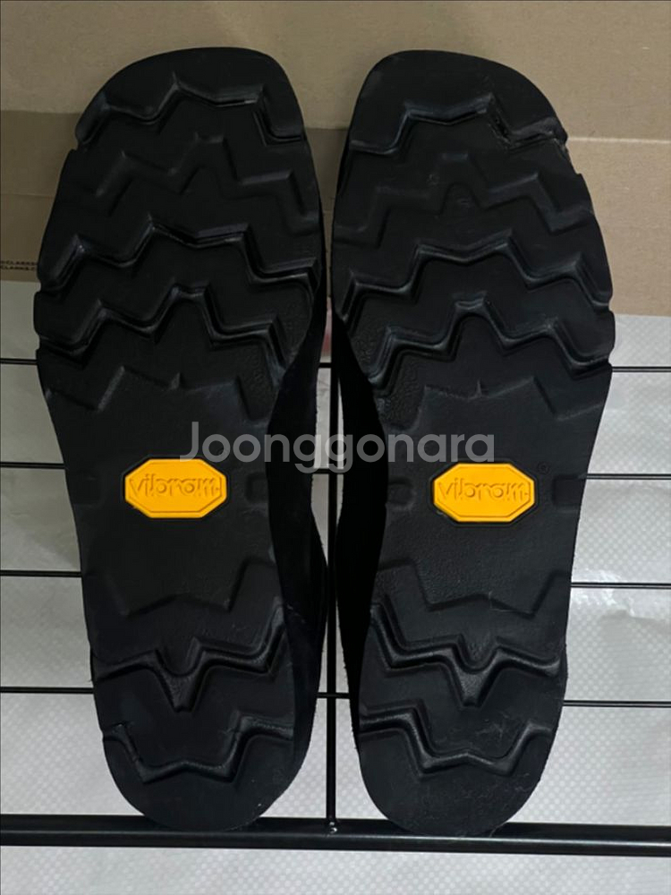 클락스 왈라비 GTX 고어텍스 블랙 스웨이드--5
