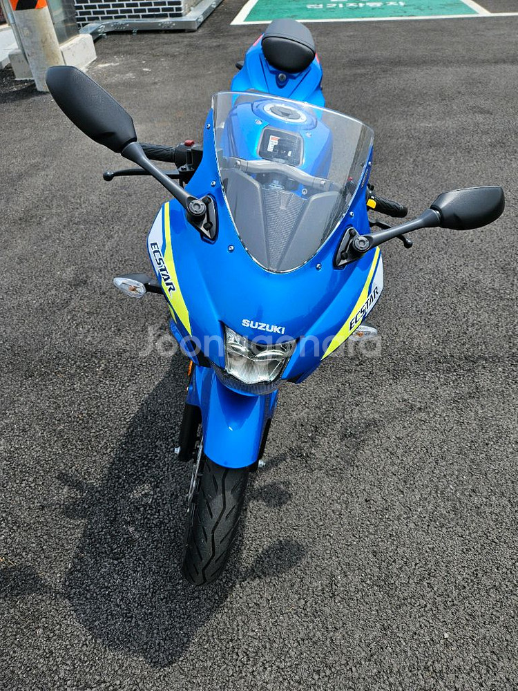 부산 스즈키GSX R125 오토바이 팔아요--0