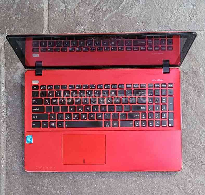 ASUS 터치스크린 노트북 부품용으로 팝니다--1