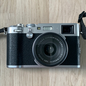 후지필름 X100F 카메라 팝니다