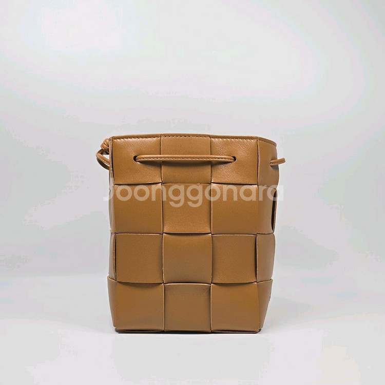 보테가베네타 카세트 버킷백 스몰--1