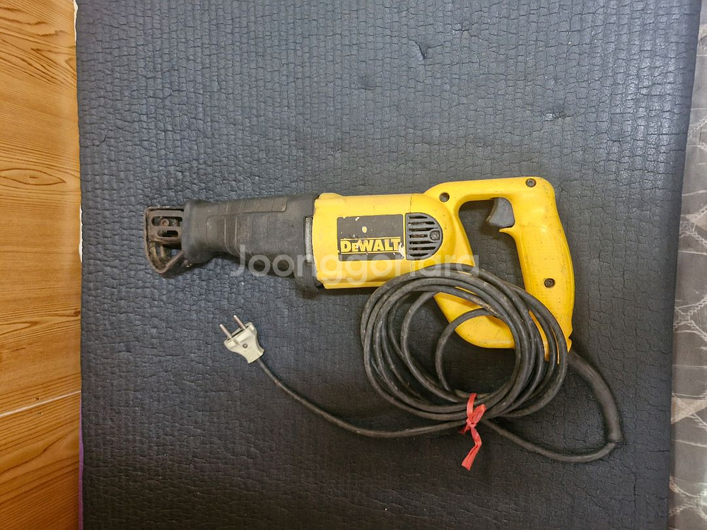 디월트컷쏘 유선컷쏘 전기톱--1