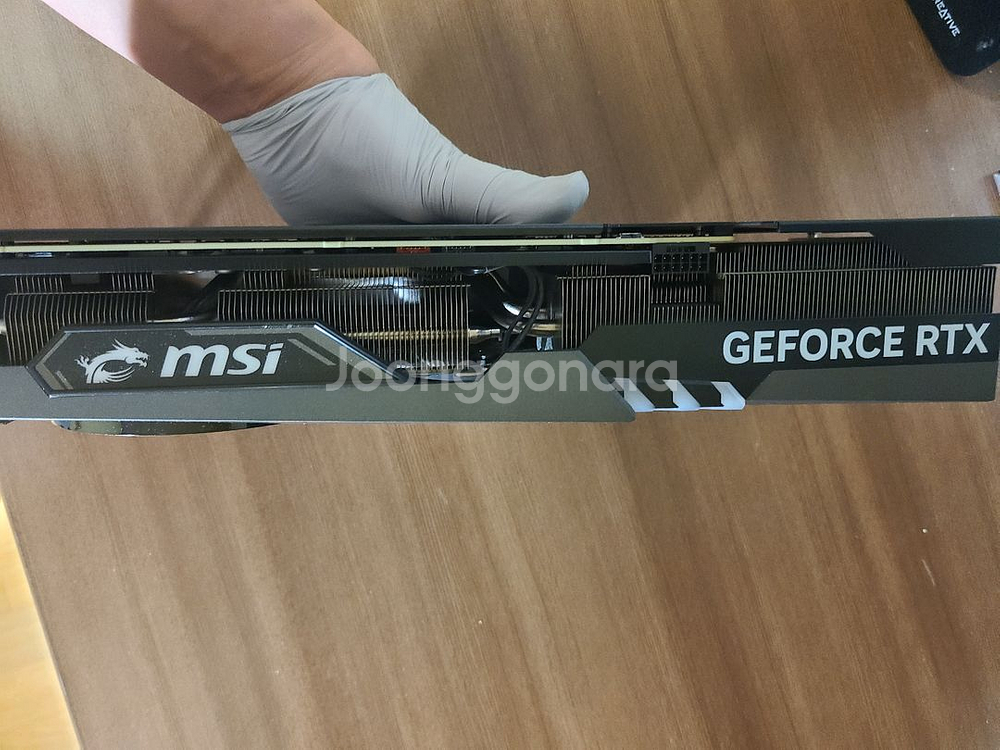 4070ti msi trio 입니다--2