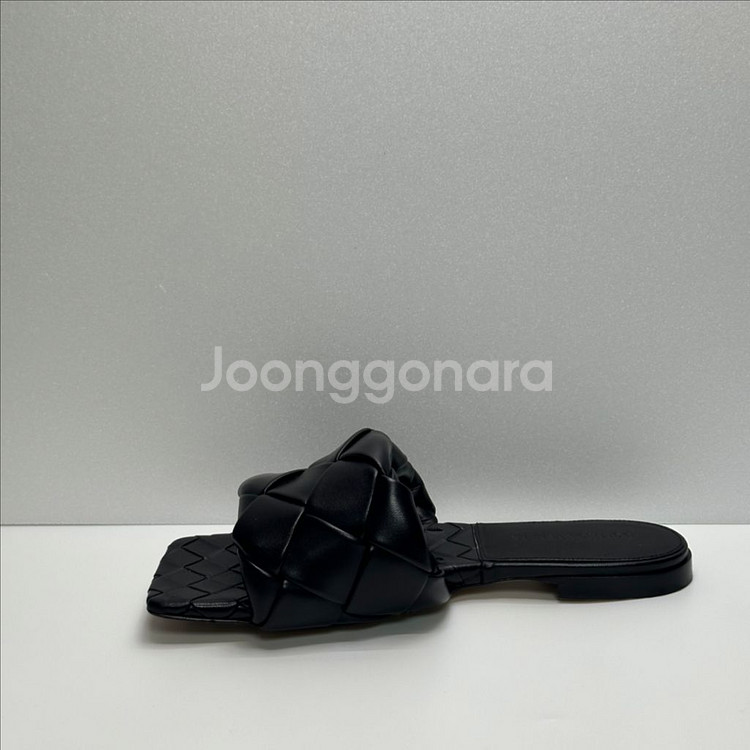 (정품_240)보테가베네타 리도 플랫 샌들--6