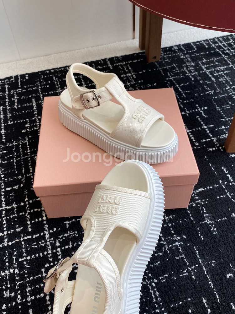 MIU MIU 2025 S/S 모노그램 샌들--4