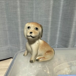 강아지 도자기 장식품