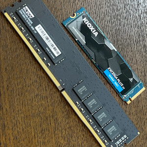 [미사용신품] RAM 16GB 3200 램