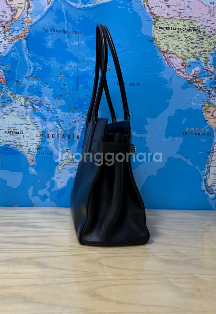 페라가모 간치니 토트백.숄더백21-2756(상태깨끗좋음--4