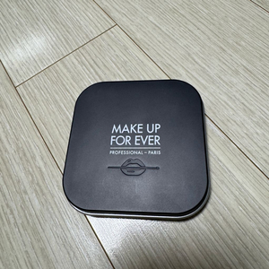 메이크업포에버 UHD 프레스드 파우더