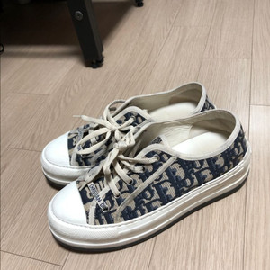 디올 오블리크 스니커즈