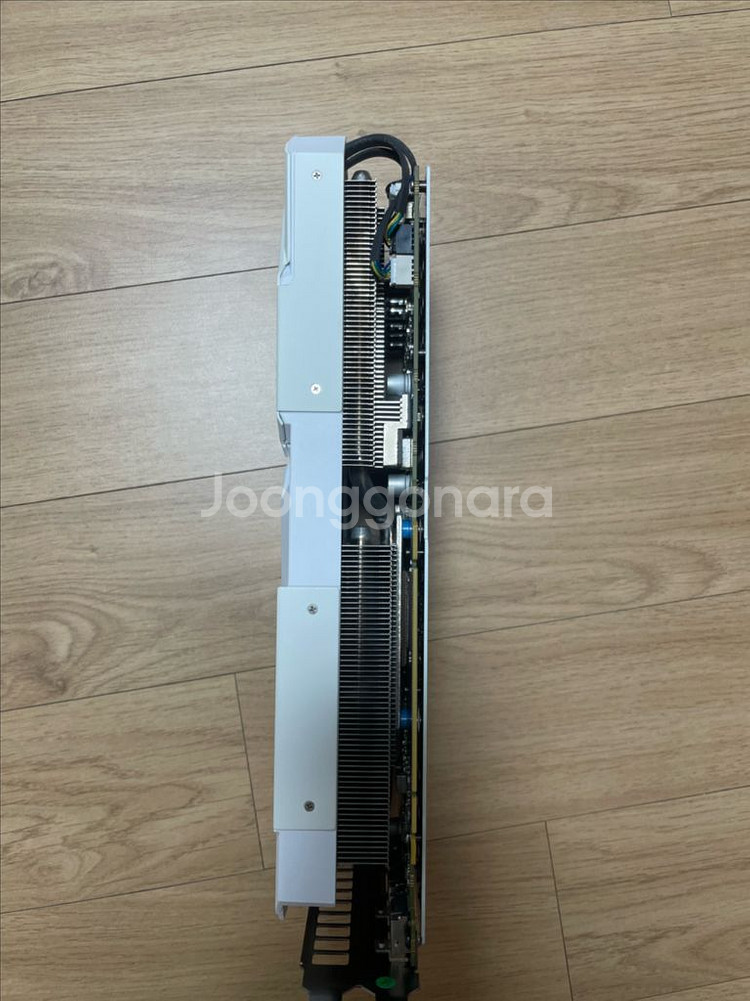 GALAX RTX 2070 SUPER 화이트 팝니다--0