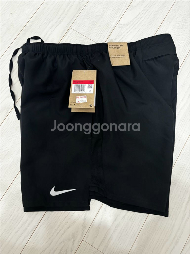 새상품 나이키 드라이핏 러닝 쇼츠 5인치 라지CZ906--0