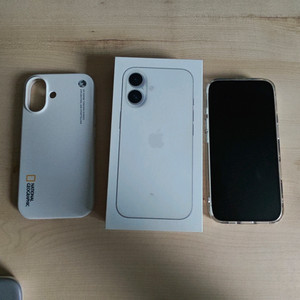 아이폰 16 화이트 256GB s급