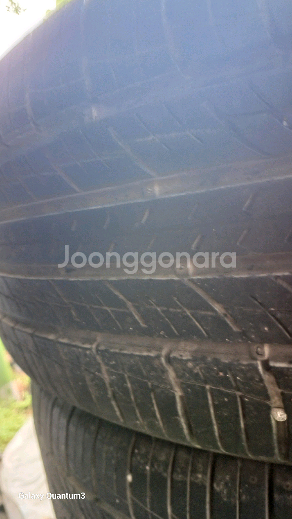 2355519 HP2 중고타이어 A급 2본 팝니다--3