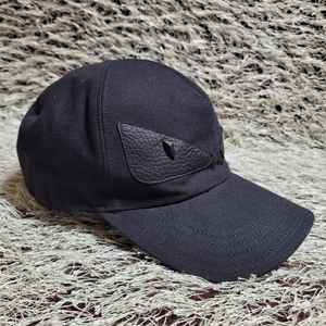 펜디 가죽 몬스터 패치 볼캡모자 OS FXQ768 A2