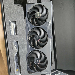 RTX5080 뱅가드 추금으로 5080 아스트랄 구해요