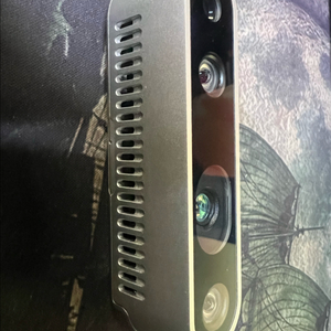 리얼센스 D435 카메라 팝니다.