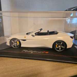 1:18 Bbr 페라리 포르토피노 M ,화이트