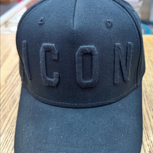 디스퀘어드2 ICON 모자 판매합니다