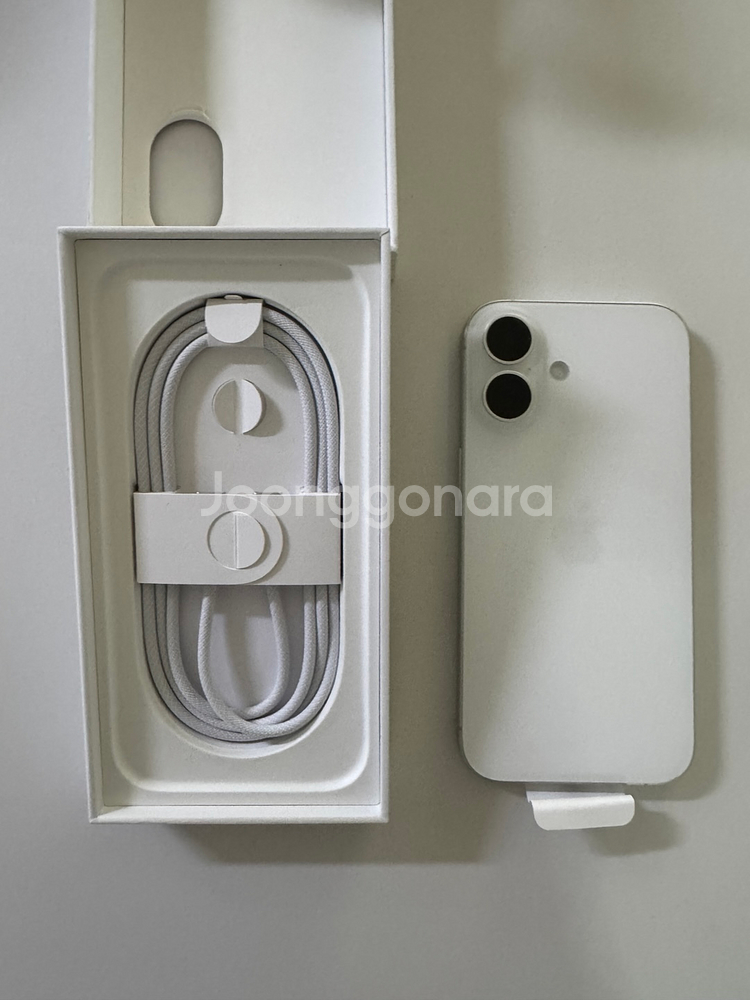 AIP16 (아이폰16) 128G 화이트--1