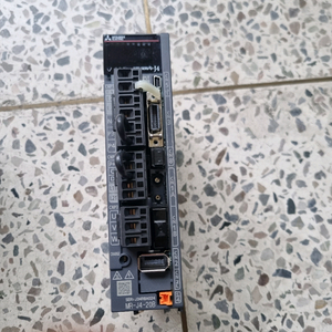 미쓰비시 MR-J4-20B 판매합니다