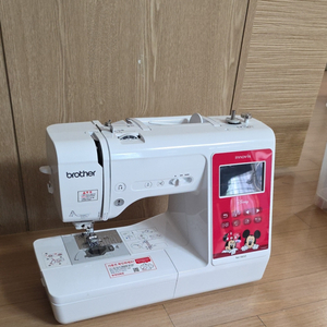 브라더 자수미싱 NV180D