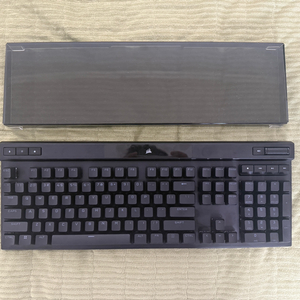 커세어 K70 RGB PRO 적축 판매합니다