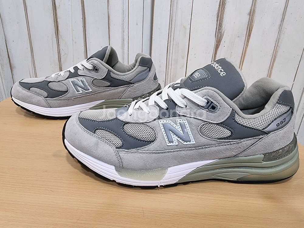 뉴발란스 992 MADE IN USA 그레이 (C173--0