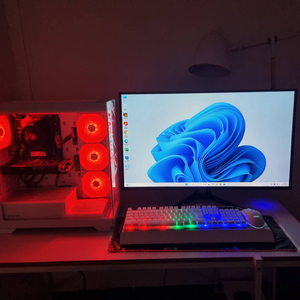 게이밍 컴퓨터 팝니다 PC 피시.오버워치.롤.팰월드.발