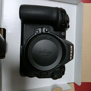 nikonZ8