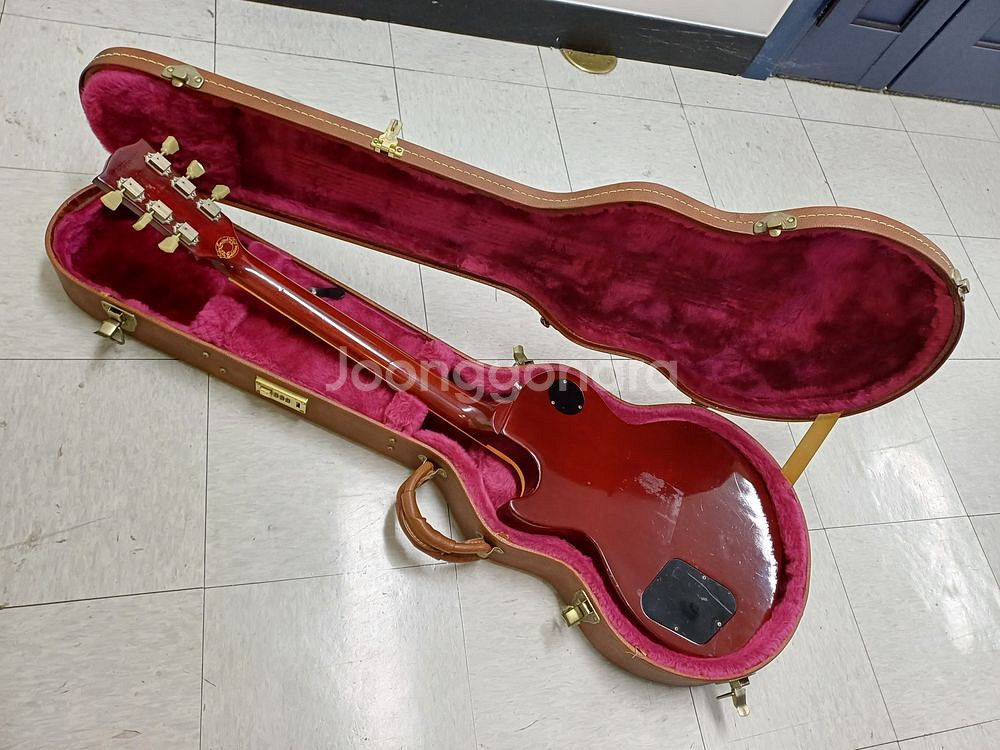 gibson les paul deluxe--2