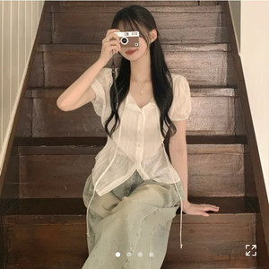 에이블리 반팔 블라우스
