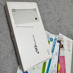 닌탠도 dsi 화이트 일판
